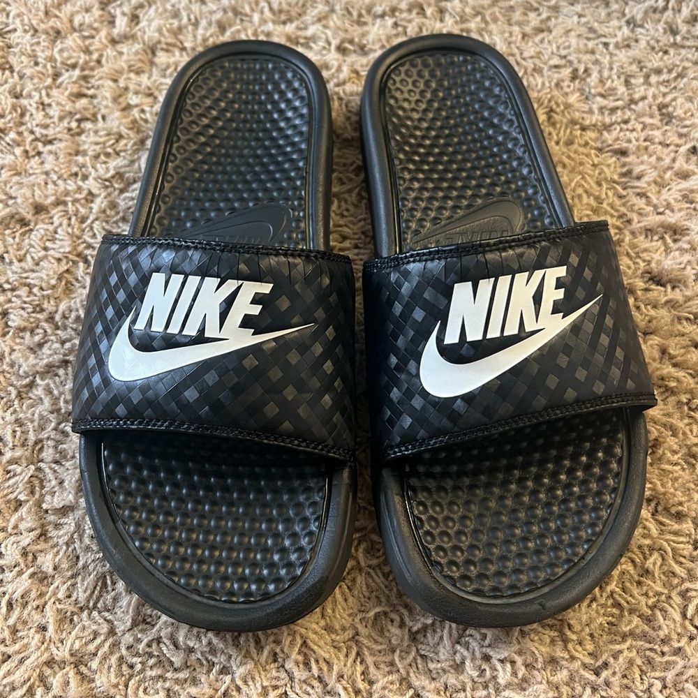 Black Nike Slide Sandals